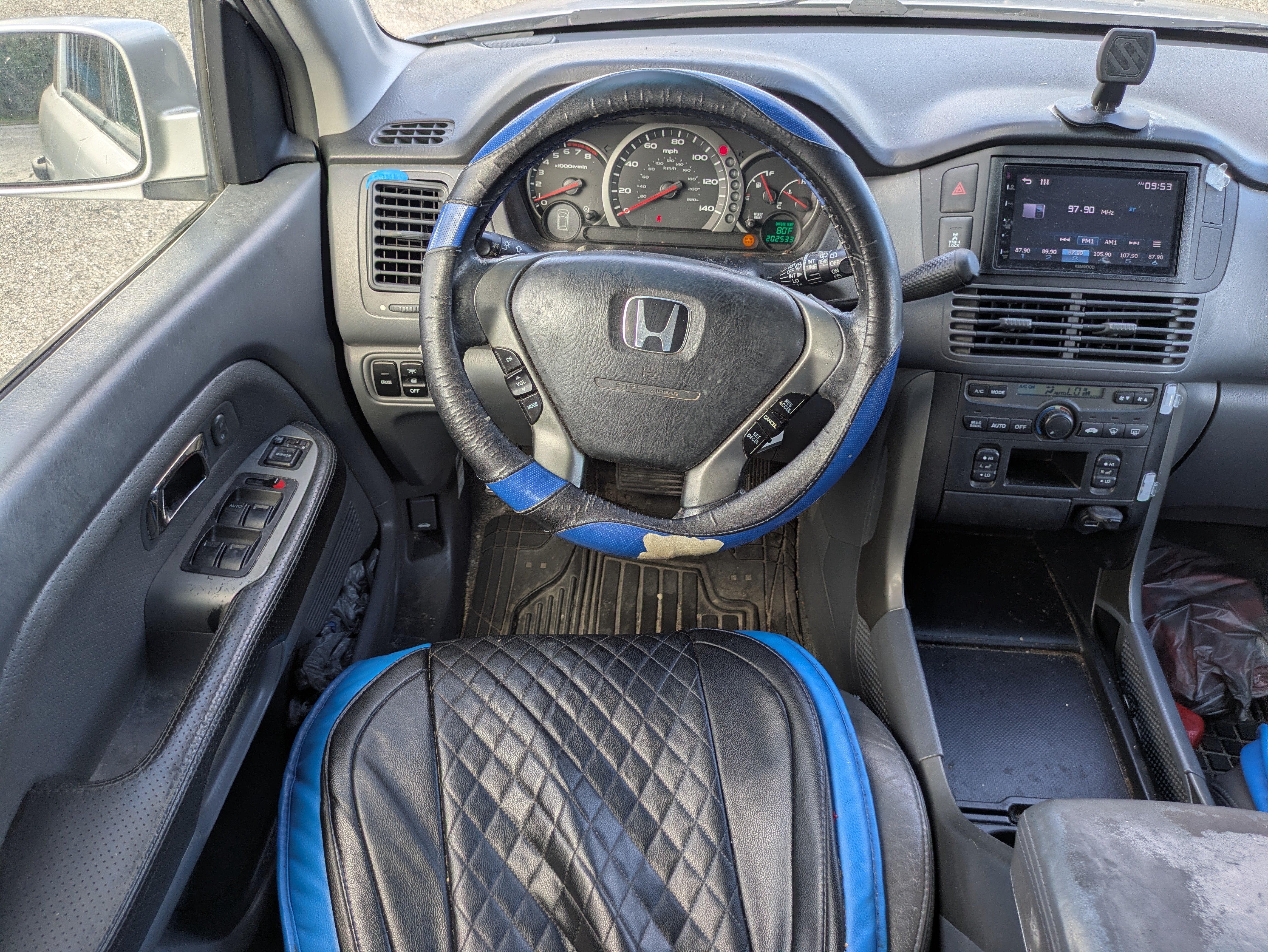 Used 2004 Honda Pilot EX image 16