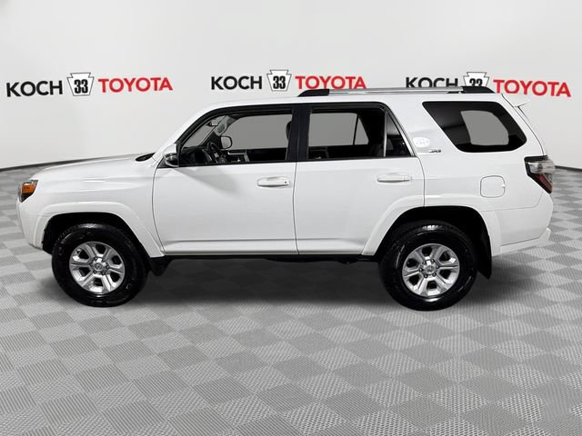 Used 2023 Toyota 4Runner SR5 Premium AWD/4WD image 4