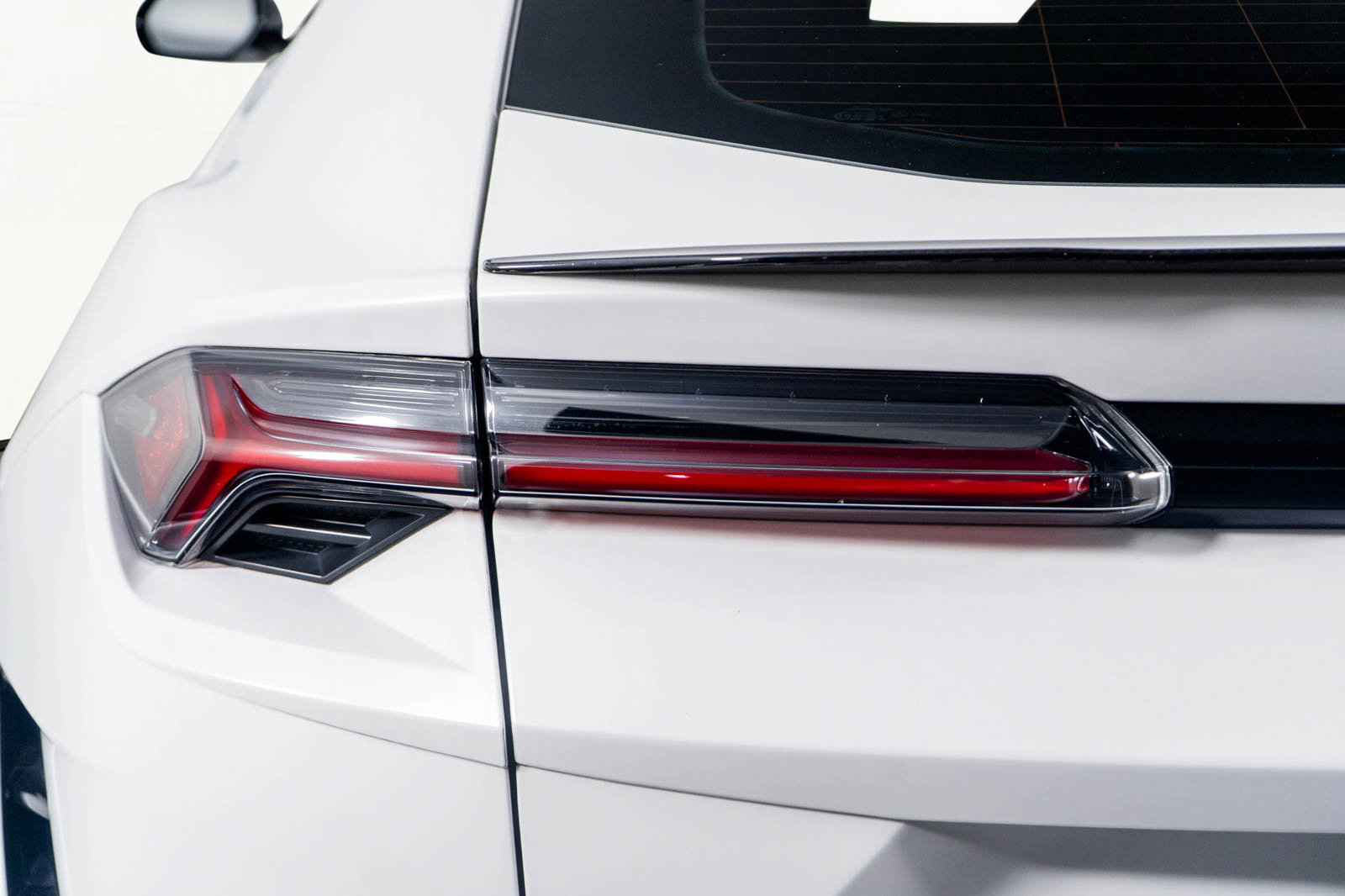 Used 2023 Lamborghini Urus Performante image 28