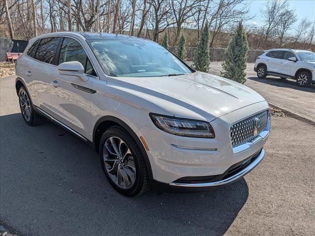 Used 2022 Lincoln Nautilus Reserve image 7