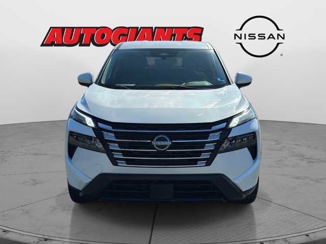Used 2024 Nissan Rogue SV FWD image 9
