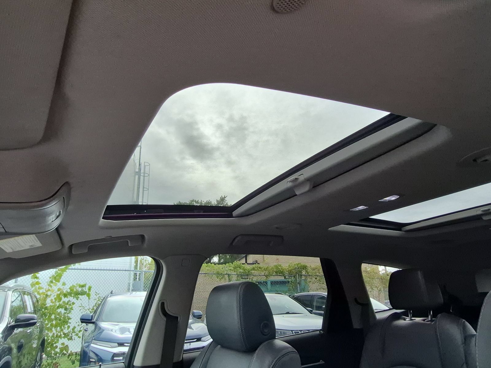 Used 2019 Buick Enclave Essence FWD image 19