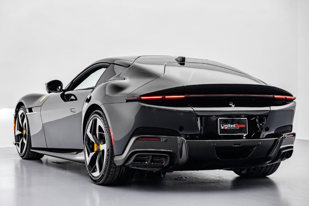 Used 2025 Ferrari 12Cilindri RWD image 24