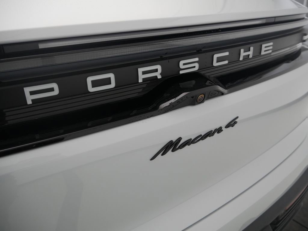 New 2026 Porsche Macan 4 Electric AWD/4WD image 11