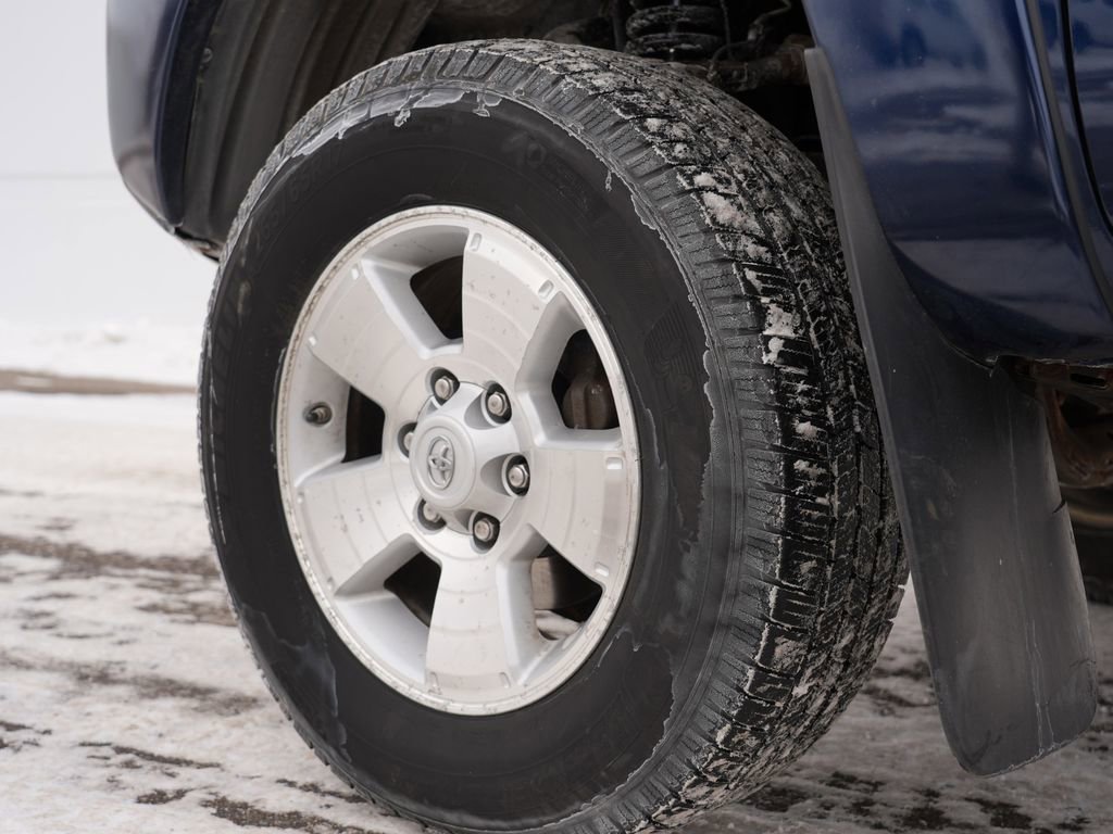 Used 2013 Toyota Tacoma 4x4 Double Cab w/ TRD Sport Pkg image 30