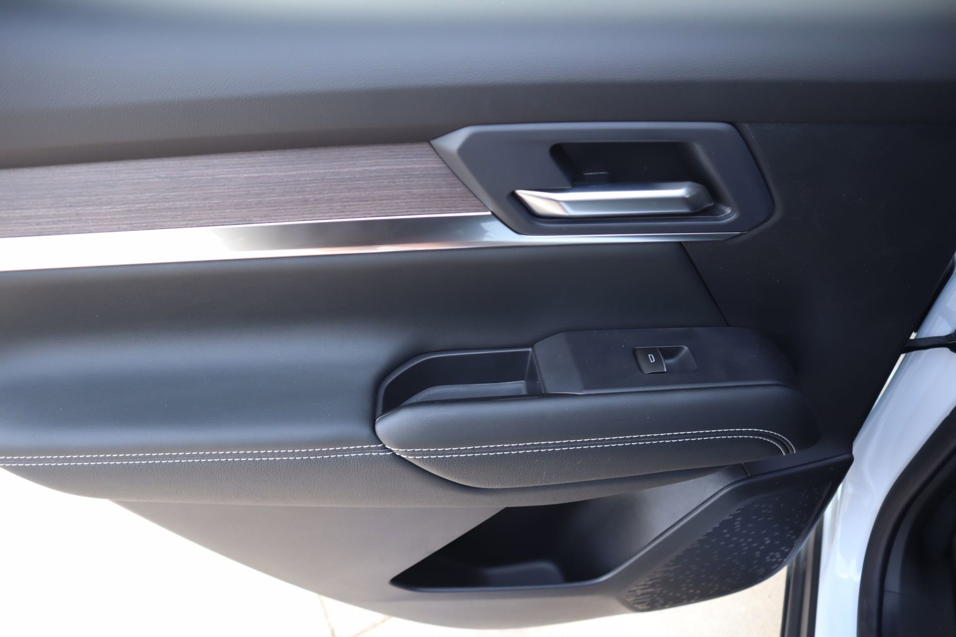 New 2026 GMC Terrain Denali image 17