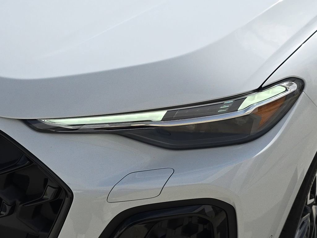 New 2026 Audi SQ5 Prestige image 32