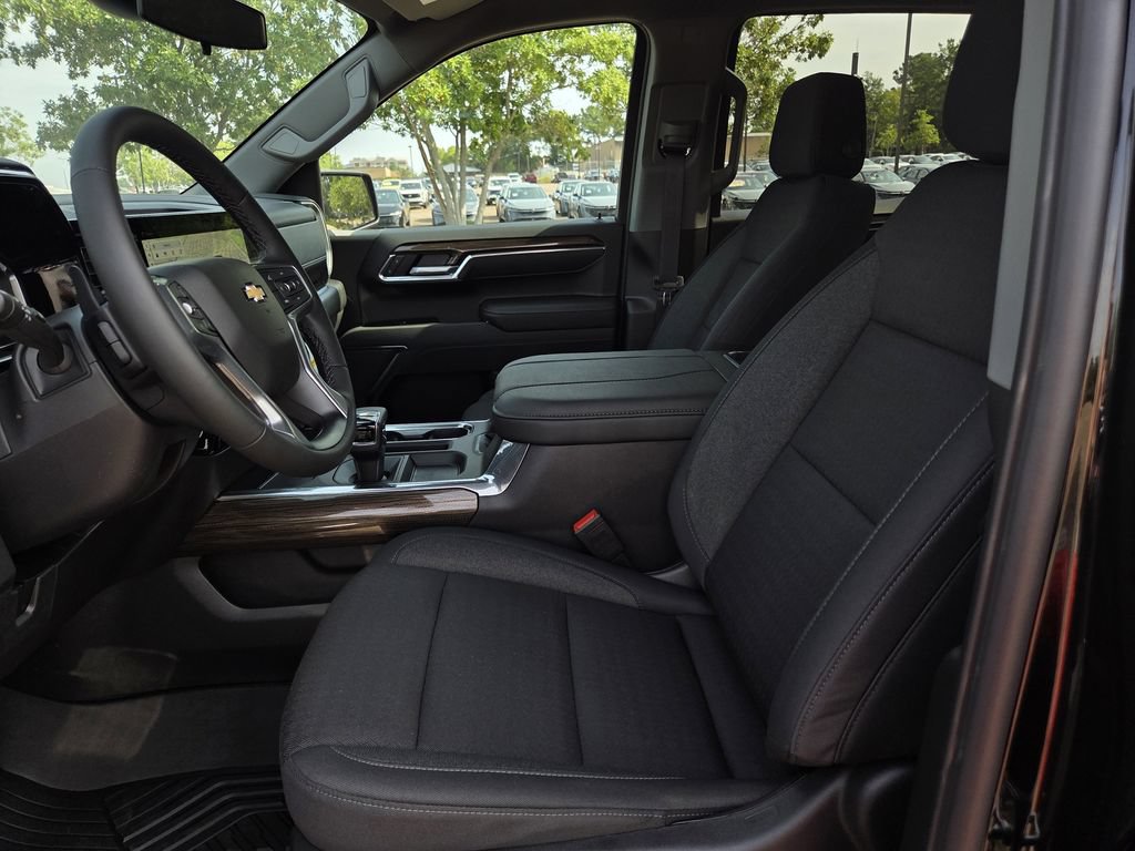New 2026 Chevrolet Silverado 1500 LT w/ Z71 Off-Road Package AWD/4WD image 18