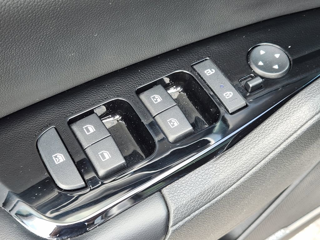 Used 2023 Kia Sportage SX image 17