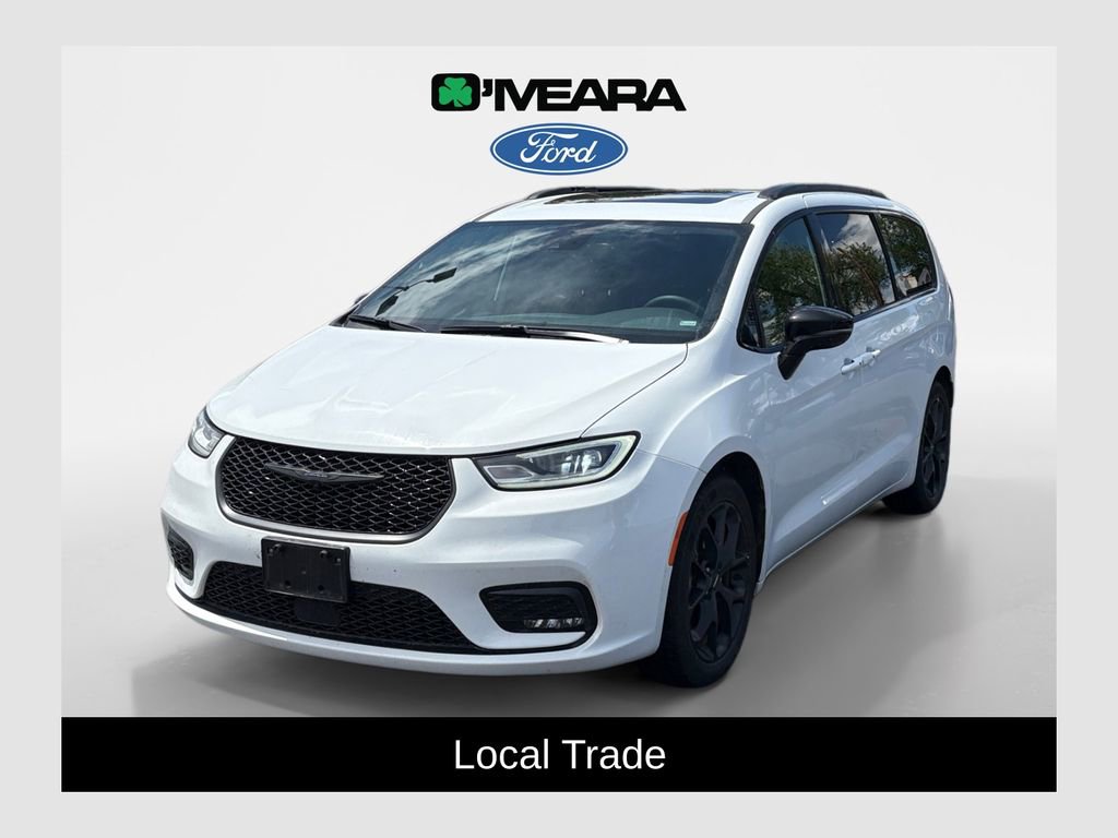 Used 2025 Chrysler Pacifica Limited