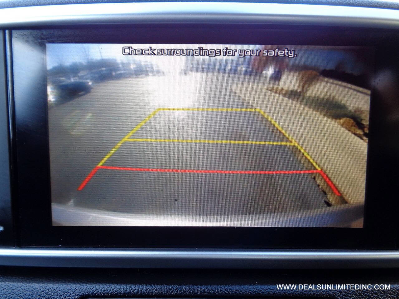 Used 2022 Kia Sportage LX image 12