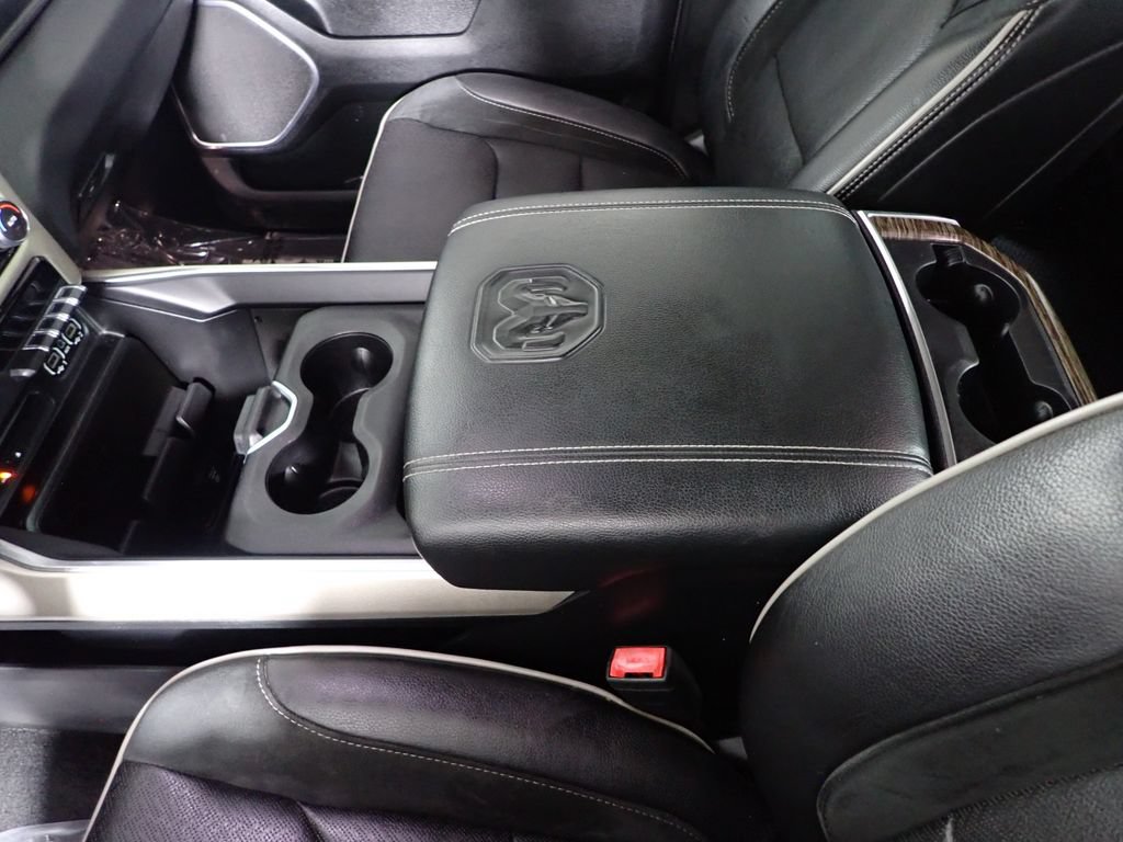Used 2019 RAM 1500 Laramie AWD/4WD image 29