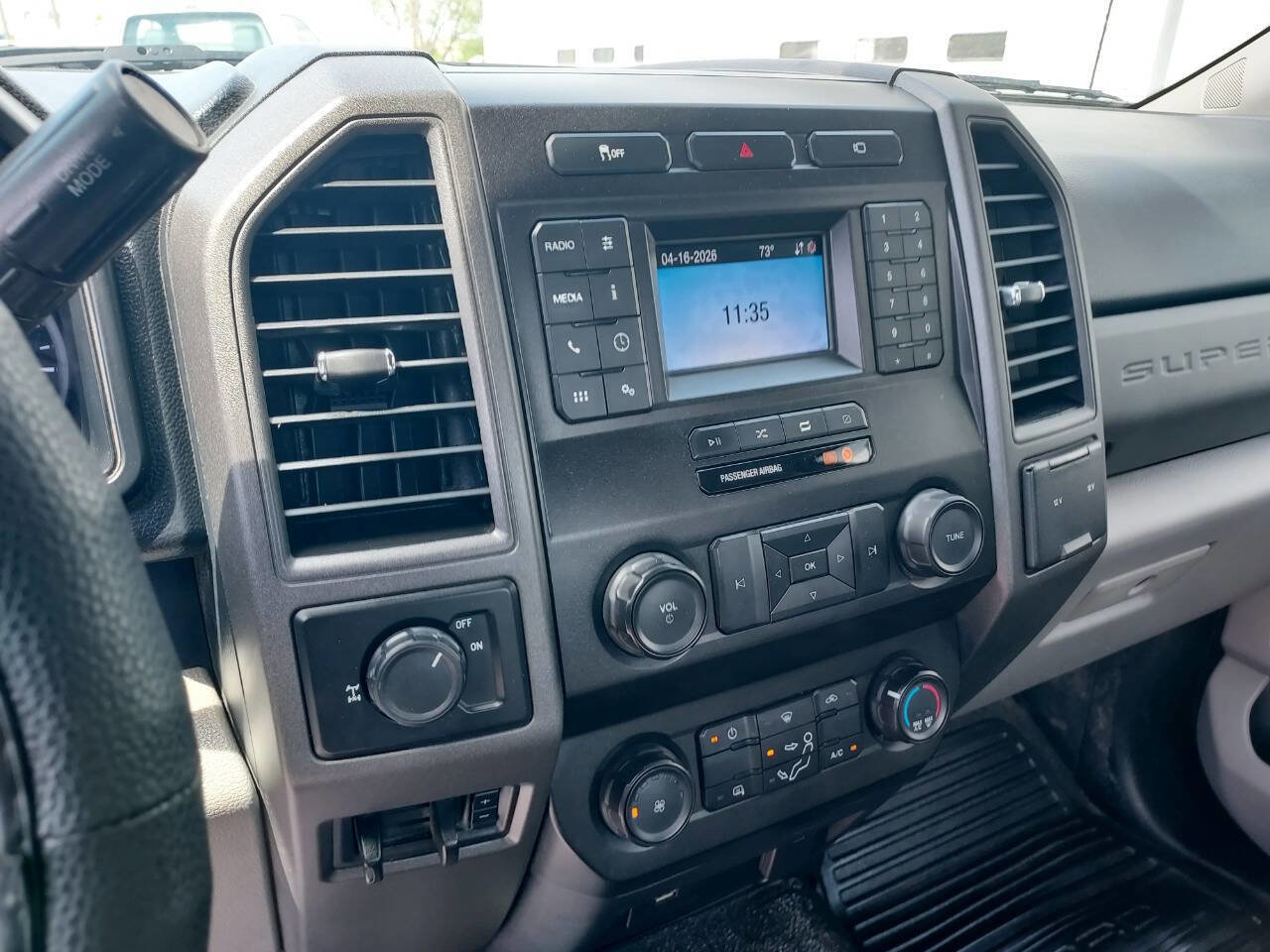 Used 2020 Ford F250 XL w/ Power Equipment Group image 28