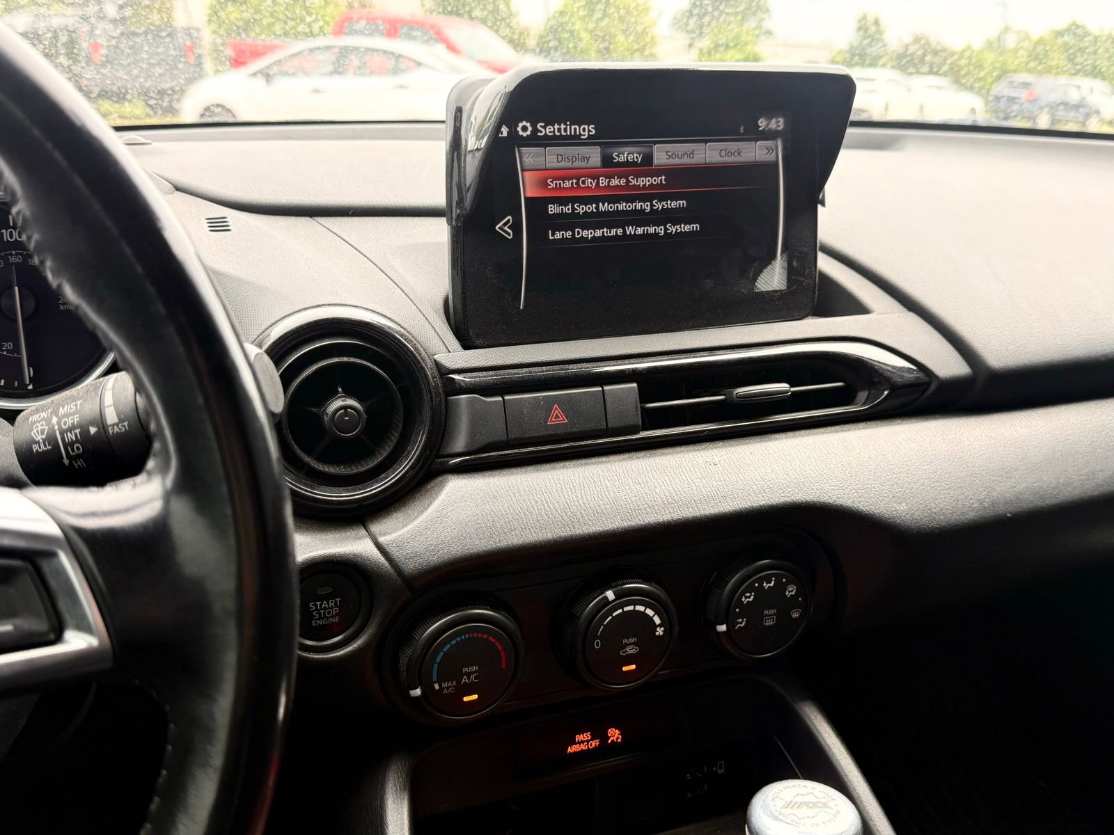 Used 2020 MAZDA MX-5 Miata Sport RWD image 38