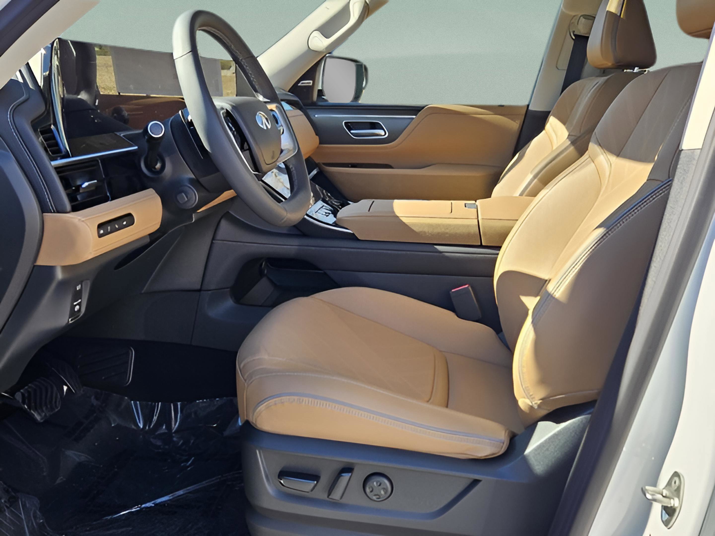 New 2026 INFINITI QX80 Luxe image 11