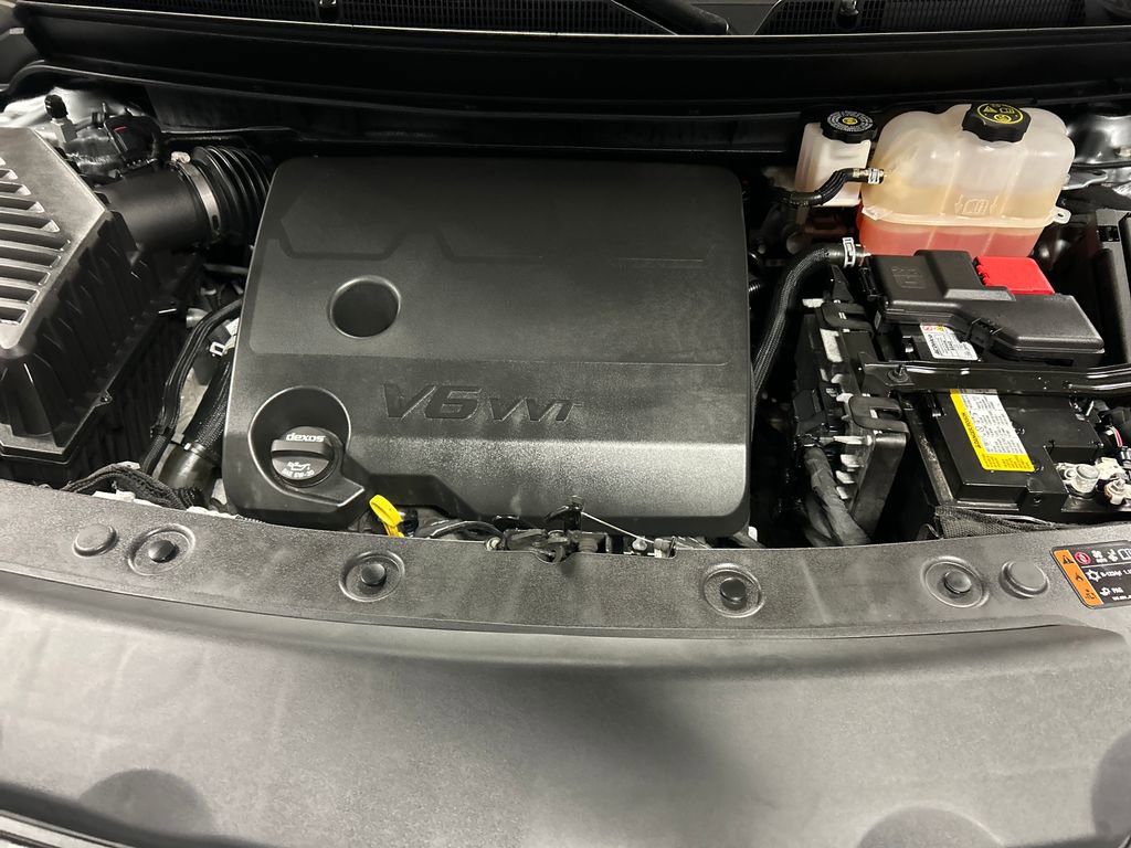 Used 2024 Buick Enclave Essence w/ Sport Touring Edition image 27