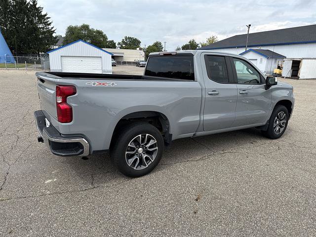 Used 2024 Chevrolet Silverado 1500 LT AWD/4WD image 50