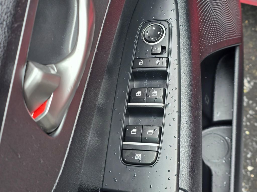 Certified 2020 Kia Forte LXS FWD image 14