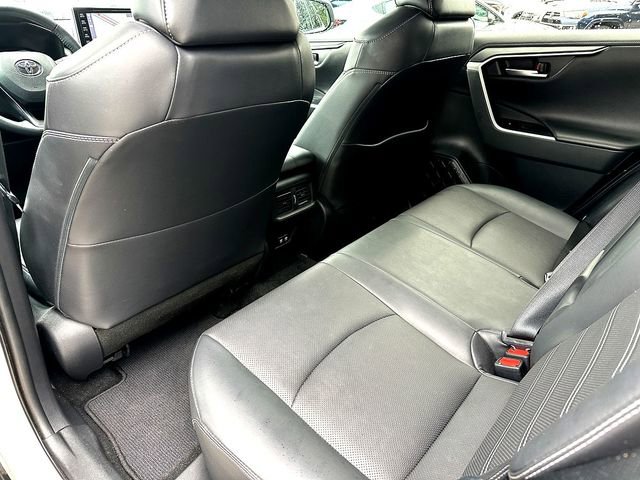 Used 2019 Toyota RAV4 Limited w/ Cold Weather Package FWD image 20