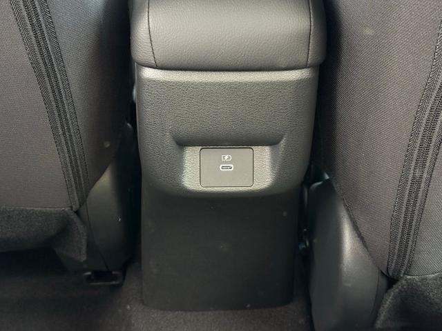 New 2025 Nissan Versa SR w/ Trunk Package FWD image 12