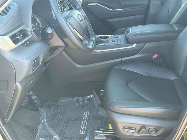 Certified 2026 Toyota Highlander XLE AWD/4WD image 26
