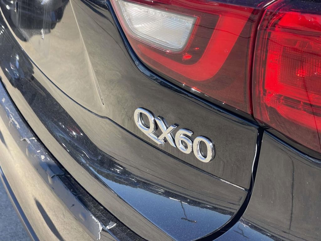 Used 2019 INFINITI QX60 Luxe w/ Essential Package image 8