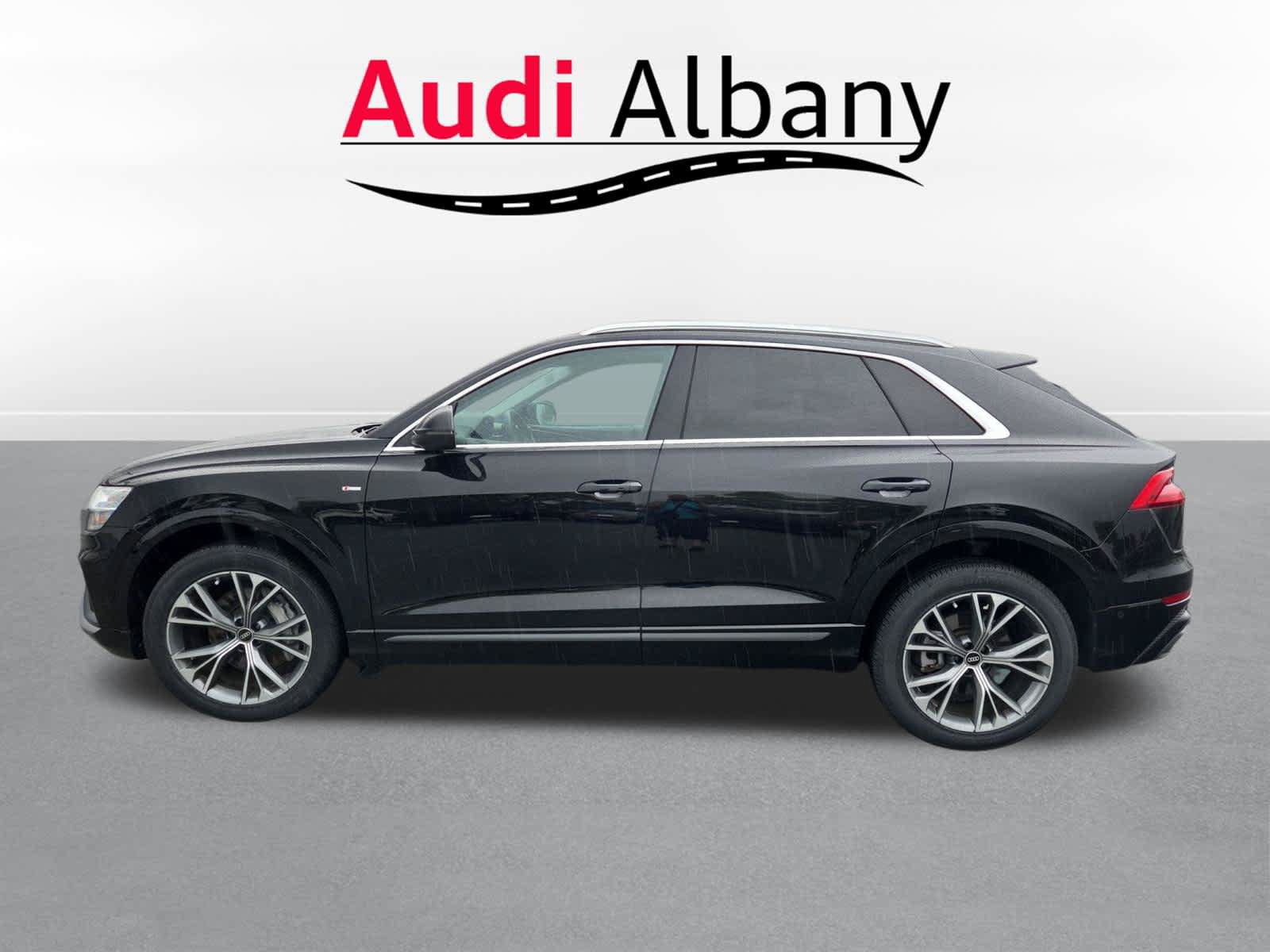 Certified 2023 Audi Q8 Premium Plus w/ Premium Plus Package AWD/4WD image 2