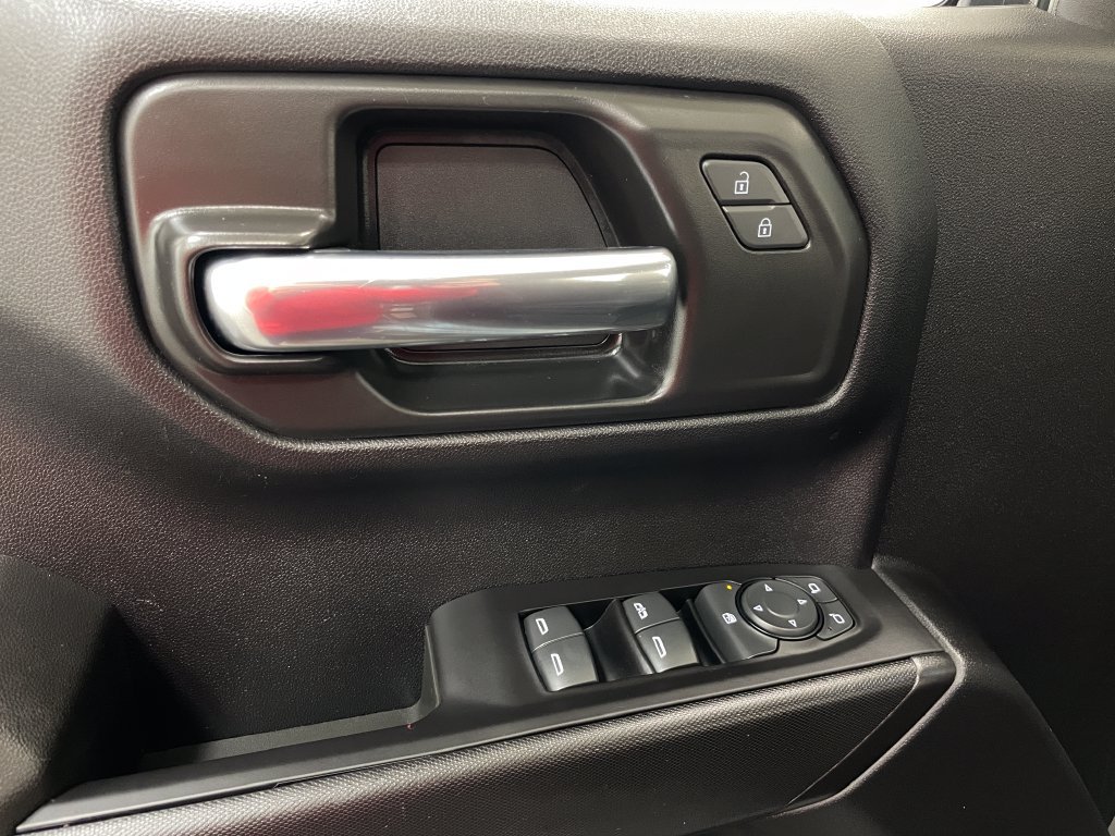 Certified 2024 Chevrolet Silverado 1500 Custom w/ Rally Edition AWD/4WD image 24