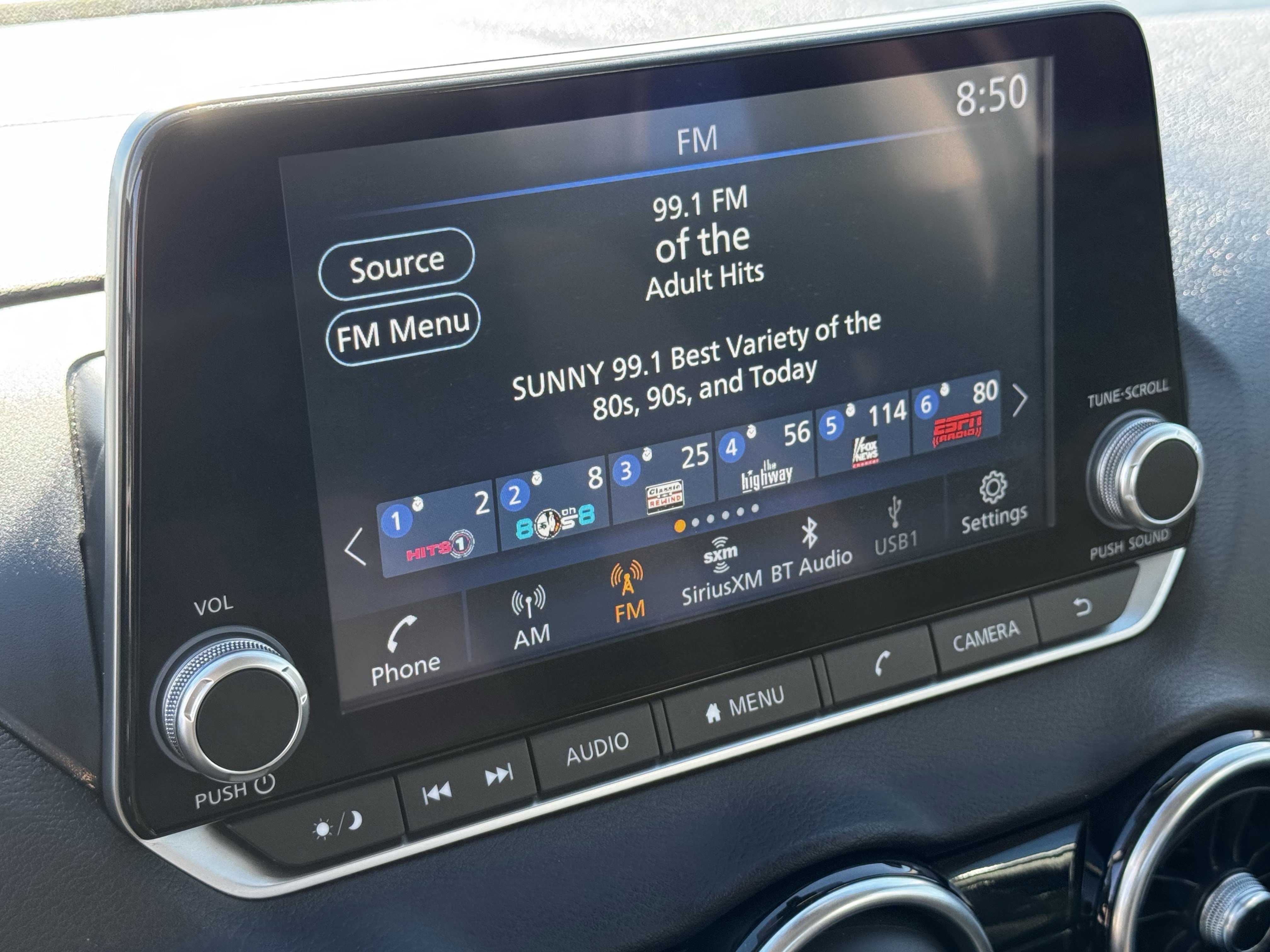 Used 2025 Nissan Sentra SR image 19