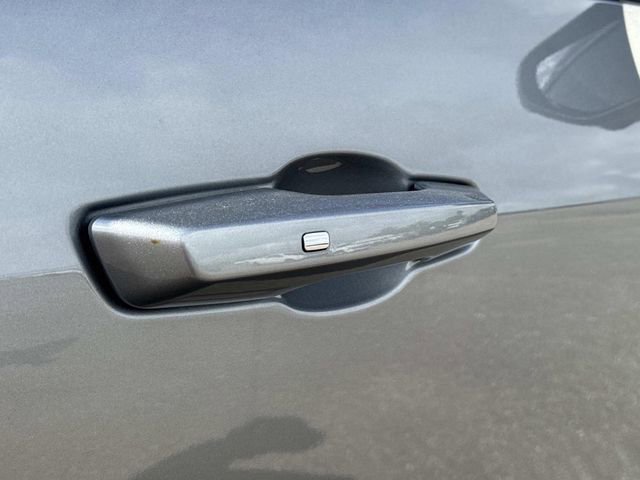 New 2026 Chevrolet Traverse LT w/ Driver Confidence Package FWD image 7