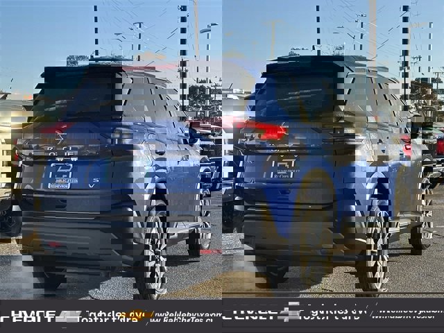 Used 2023 Nissan Rogue SV image 4