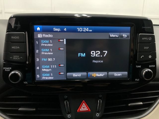 Used 2020 Hyundai Elantra GT FWD image 22