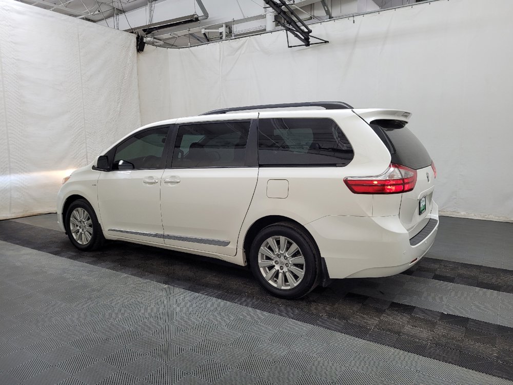 Used 2017 Toyota Sienna XLE w/ XLE Navigation Package AWD/4WD image 3