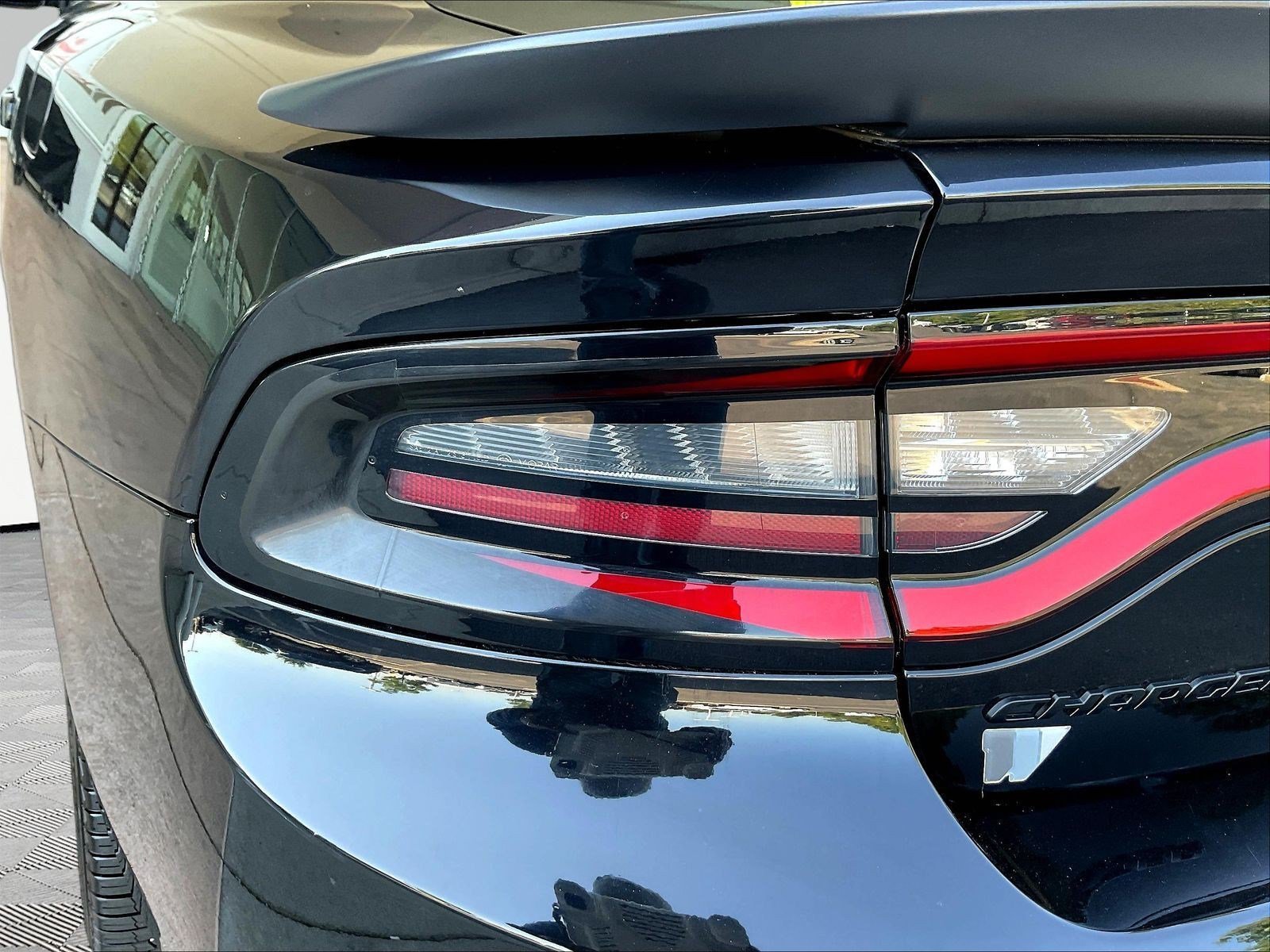 Used 2021 Dodge Charger SXT w/ Blacktop Package RWD image 23
