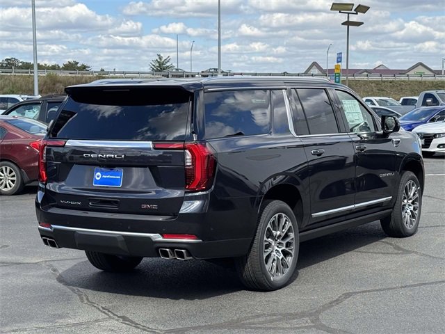 New 2026 GMC Yukon XL Denali image 2