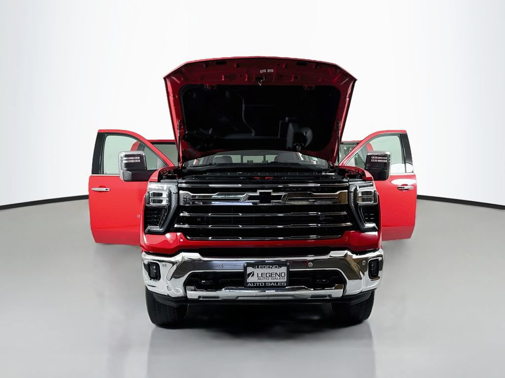 Used 2024 Chevrolet Silverado 3500 LTZ w/ LTZ Premium Package AWD/4WD image 22