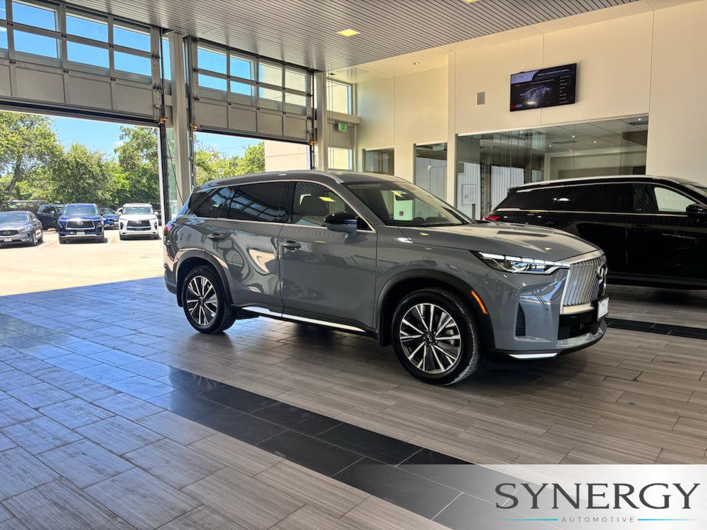 Used 2026 INFINITI QX60 Luxe w/ Cargo Package AWD/4WD image 3