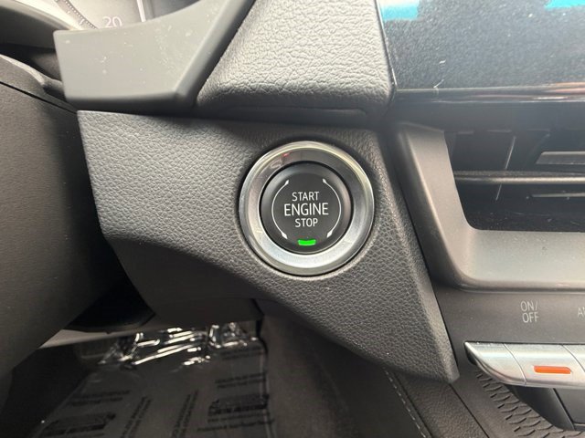 Used 2026 Cadillac CT4 Premium Luxury RWD image 7