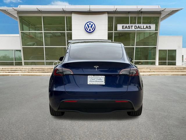 Used 2024 Tesla Model Y 2WD image 4