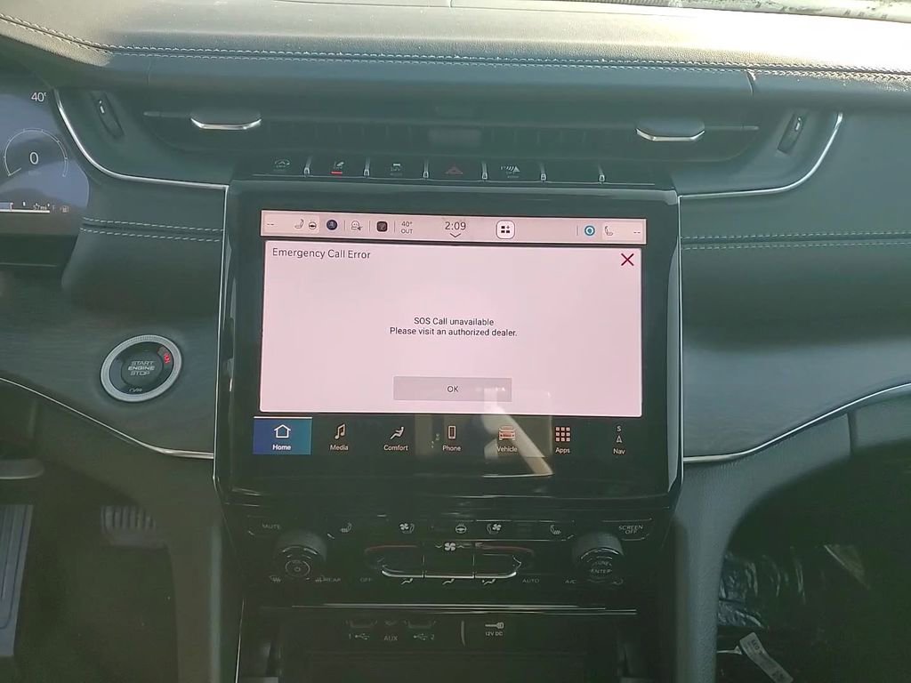 New 2025 Jeep Grand Cherokee L Overland w/ Luxury Tech Group IV image 15