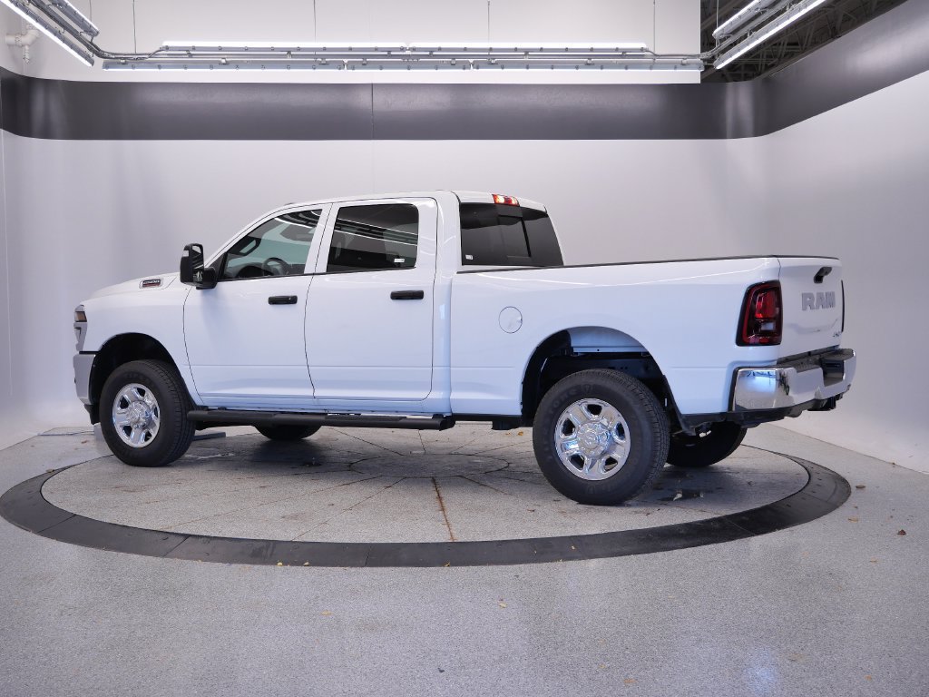Used 2026 RAM 2500 Tradesman AWD/4WD image 3