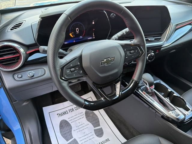 Used 2024 Chevrolet Trax RS w/ Sunroof Package image 24