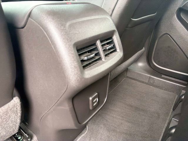Used 2023 Chevrolet Equinox RS AWD/4WD image 17