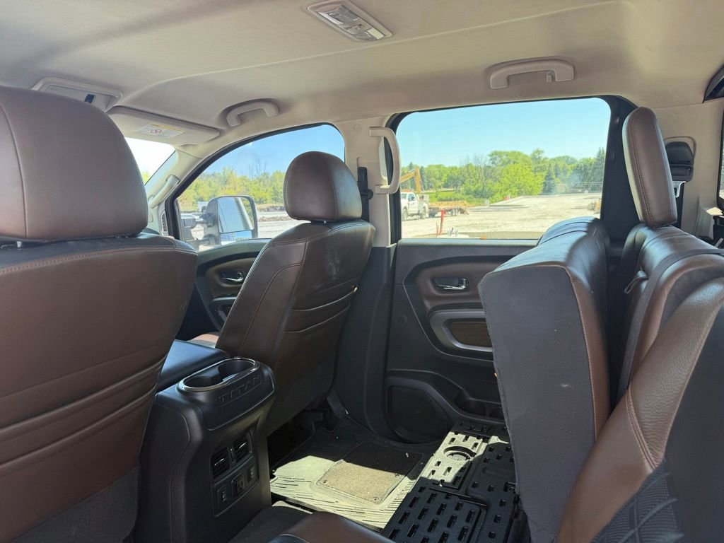 Used 2017 Nissan Titan Platinum Reserve AWD/4WD image 6