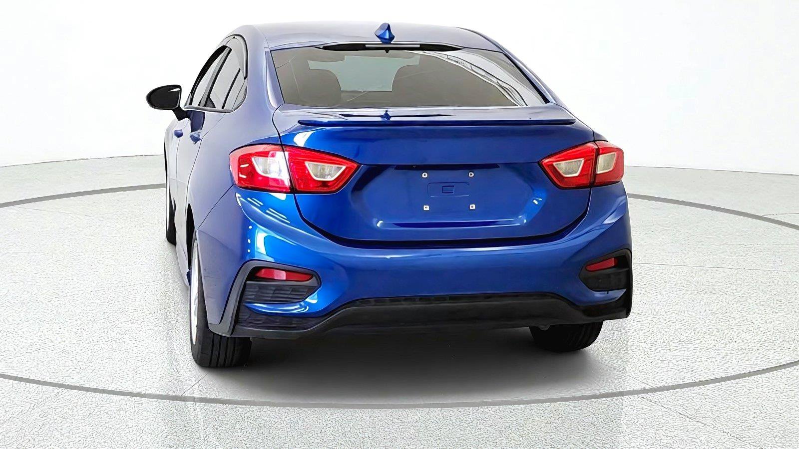 Used 2018 Chevrolet Cruze LT w/ Convenience Package FWD image 7