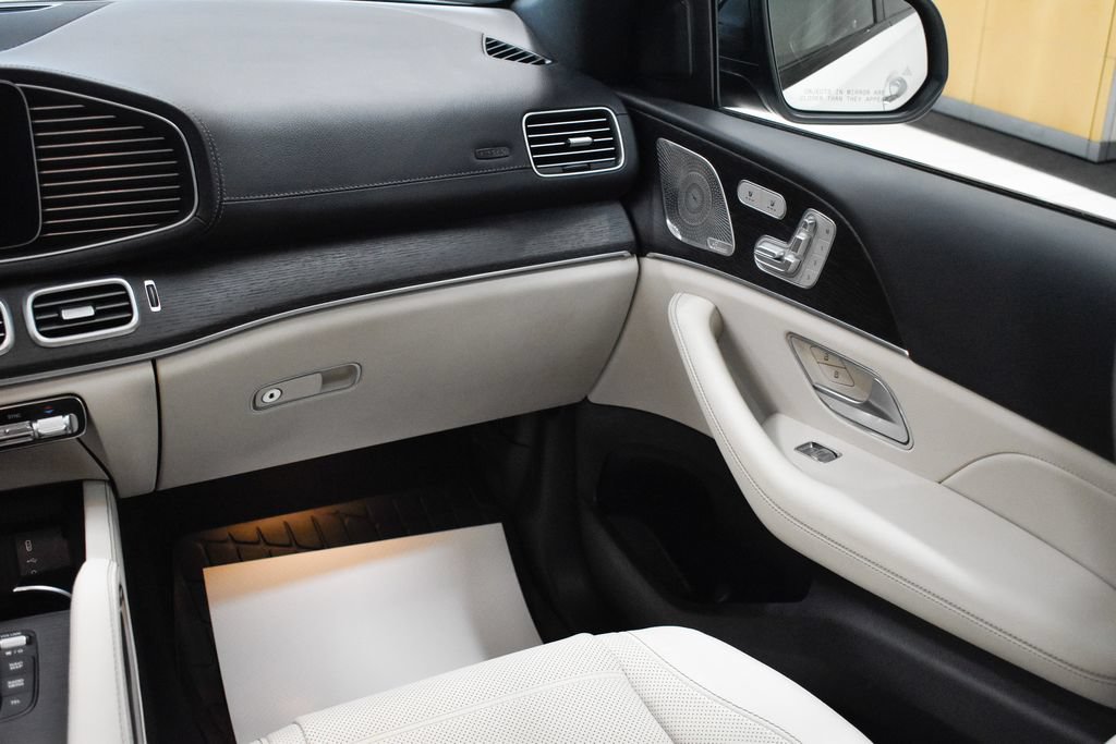 Certified 2025 Mercedes-Benz GLS 580 4MATIC image 24