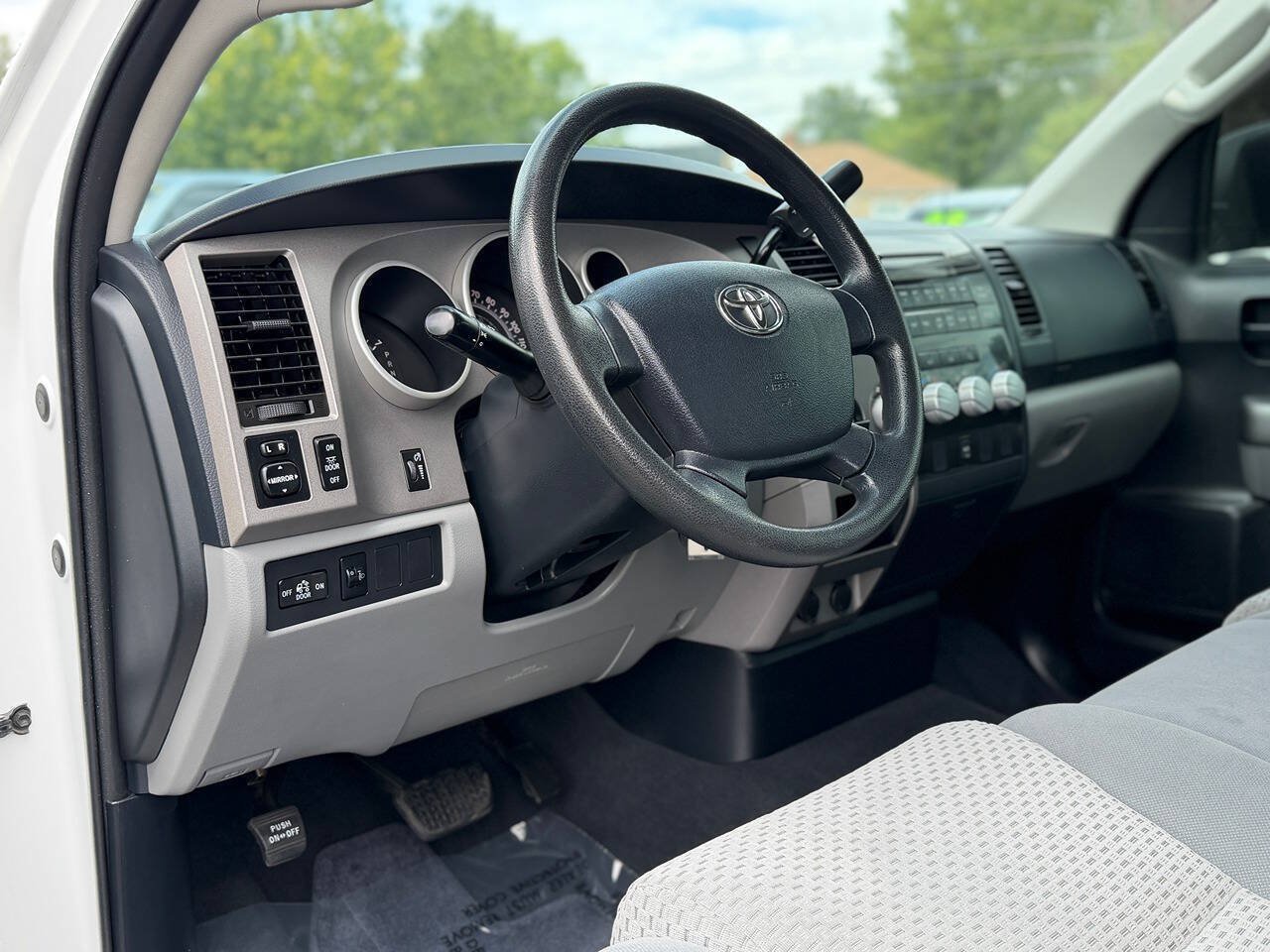 Used 2012 Toyota Tundra 2WD Regular Cab Long Bed w/ SR5 Pkg image 31
