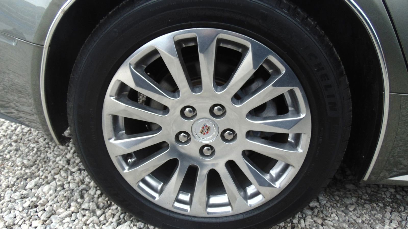 Used 2011 Cadillac CTS Premium image 18