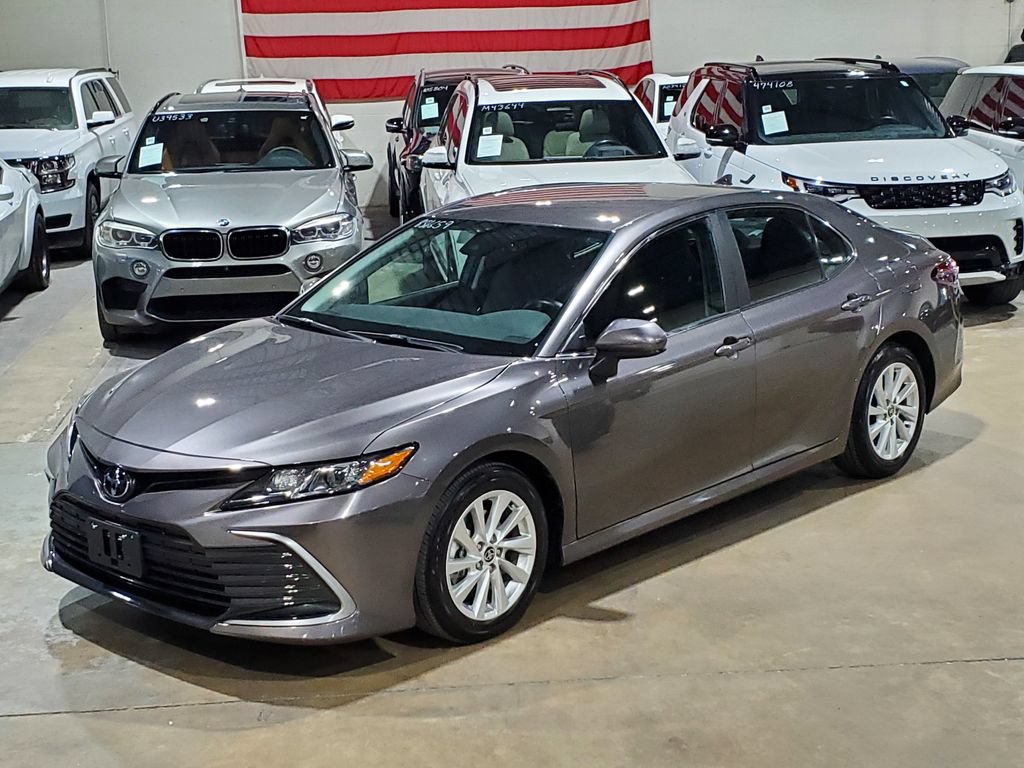Used 2024 Toyota Camry LE FWD image 34