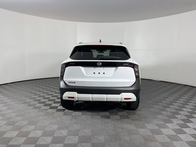 New 2026 Nissan Kicks SV image 8